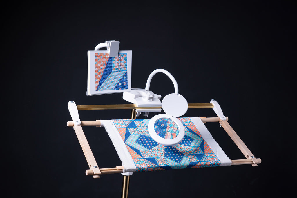 StitchSmart 2 Magnifier & Chartholder