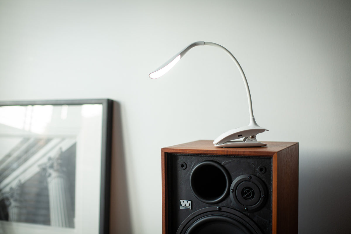 Smart Clip-On Lamp - White