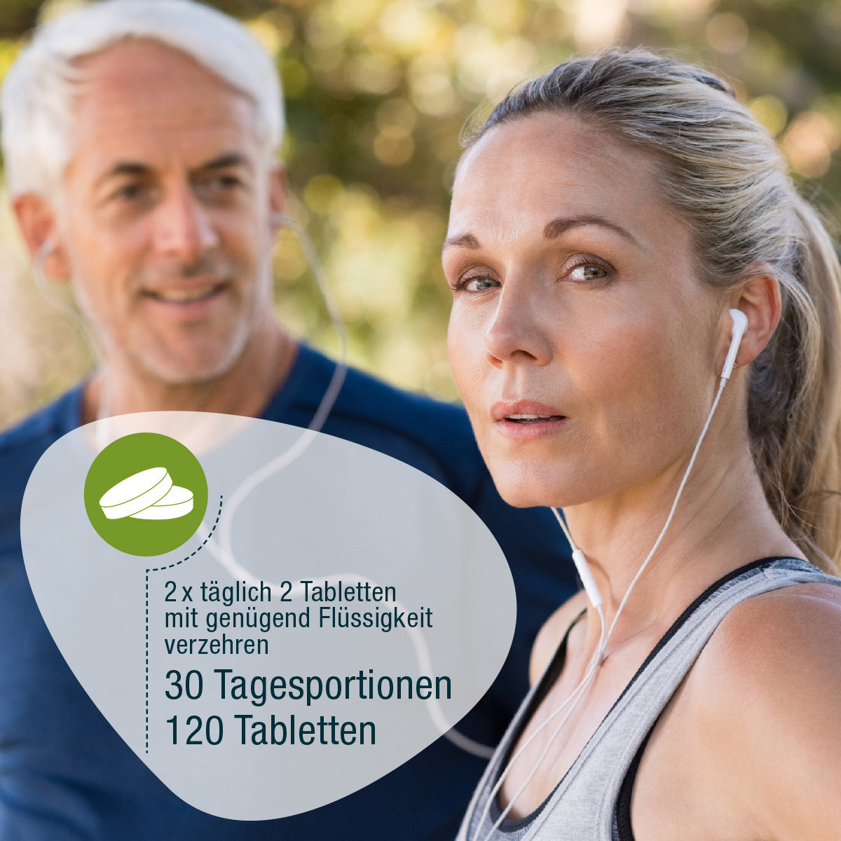 Eine Frau und ein Mann in Sportkleidung mit Kopfhörern joggen im Freien. Deutscher Text hebt Osteomin® (Bio) von gse.organic.supplements hervor: Zweimal täglich 2 Tabletten mit Flüssigkeit einnehmen - 120 Tabletten für 30 Tage zur Unterstützung starker Knochen mit Calcium und Vitamin D3.
