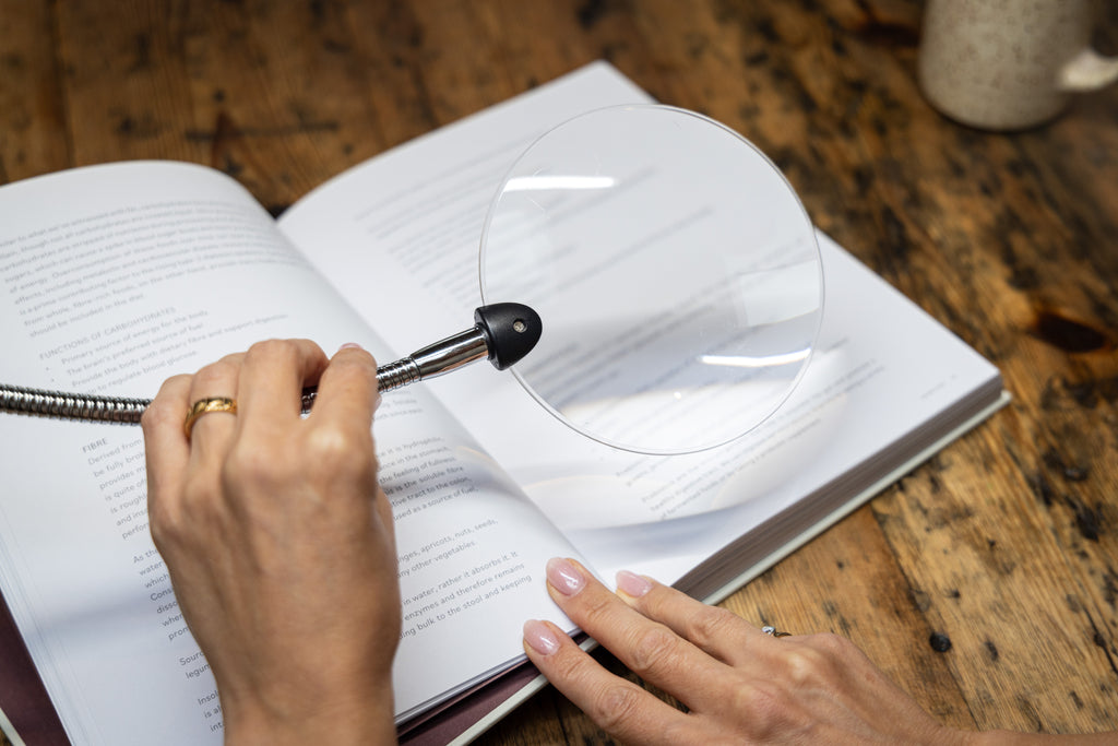 Slimline 4 Floor (Brushed Steel) & Magnifier Bundle