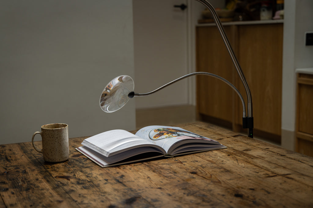 Slimline 4 Floor (Brushed Steel) & Magnifier Bundle